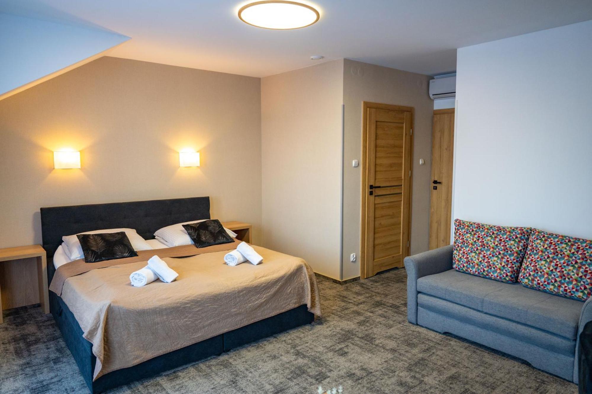 Hotel Duet Хелм Экстерьер фото