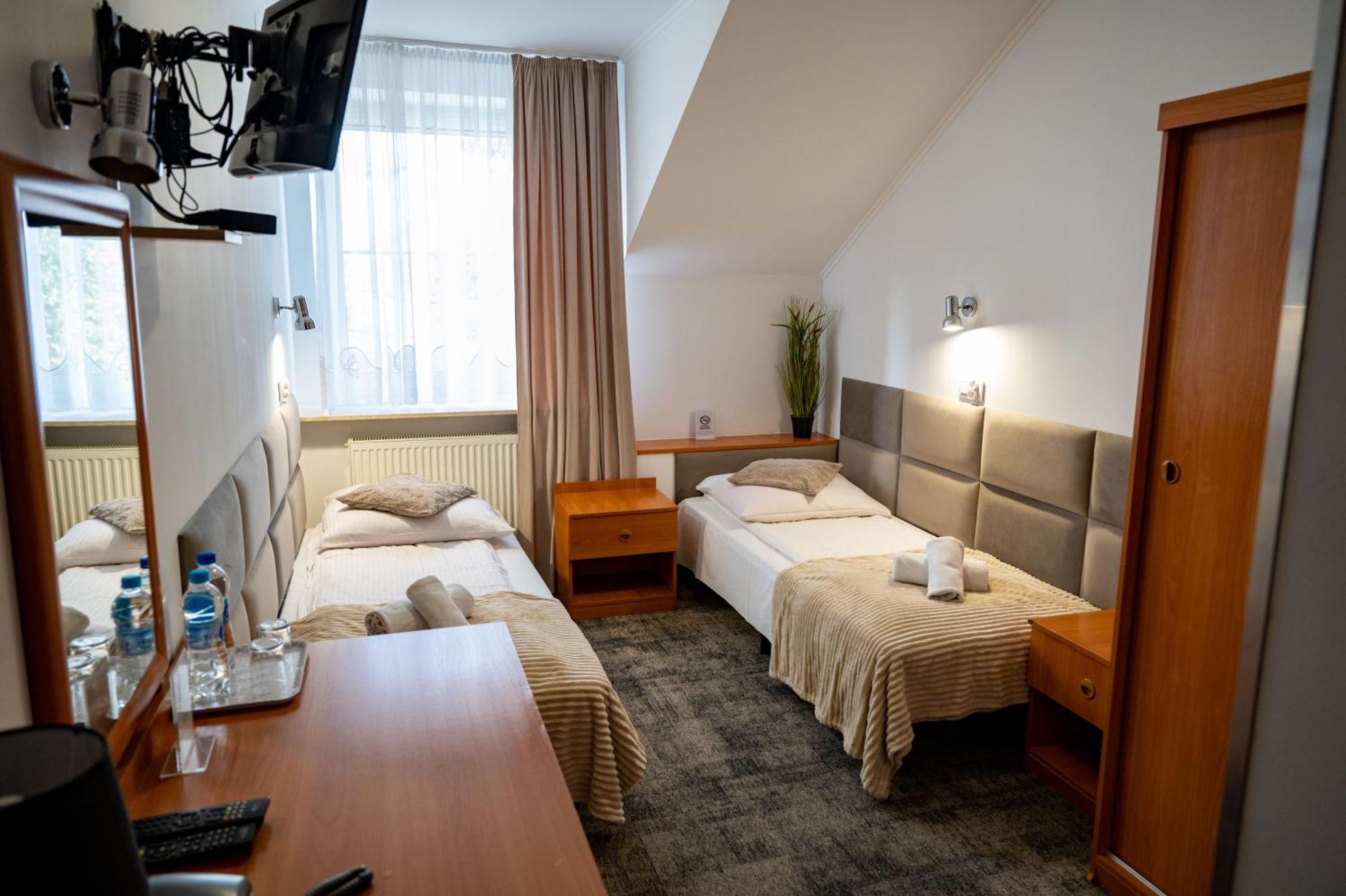Hotel Duet Хелм Экстерьер фото